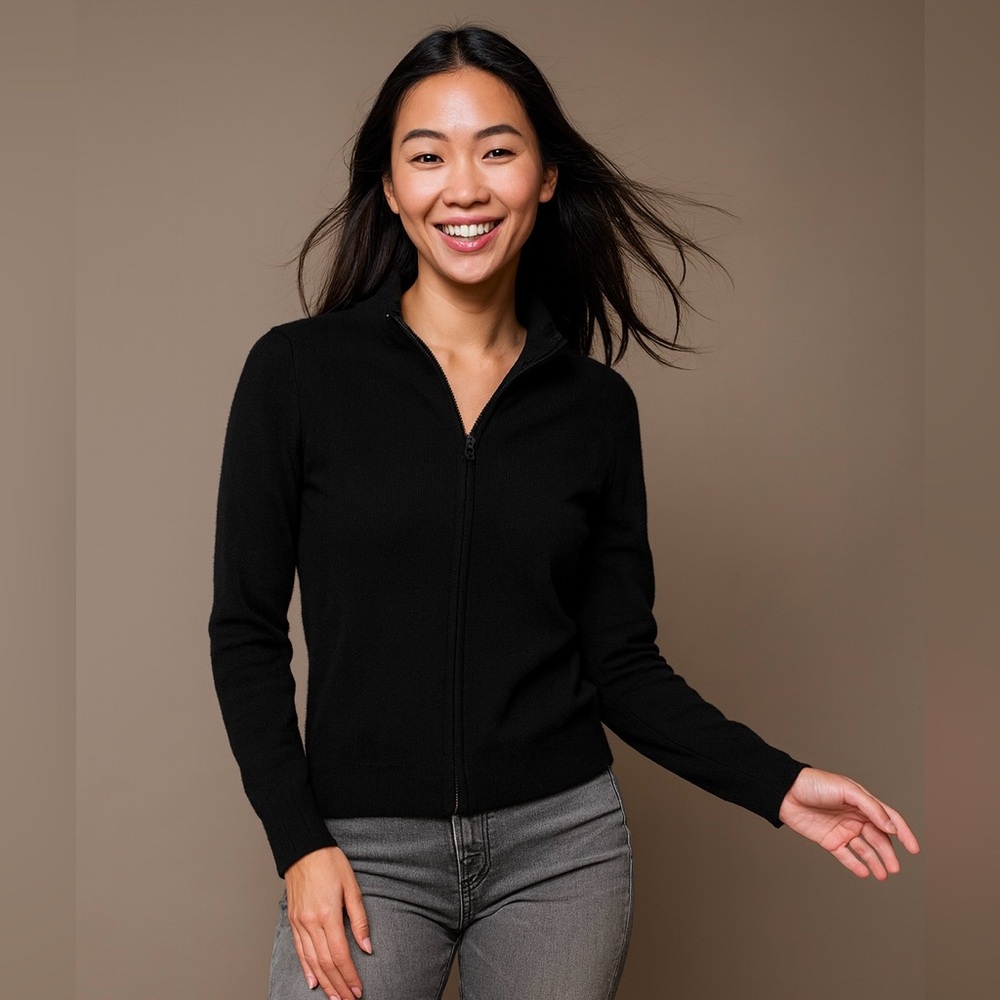 TSE Luxury Cashmere Black Sweater Size S G4
